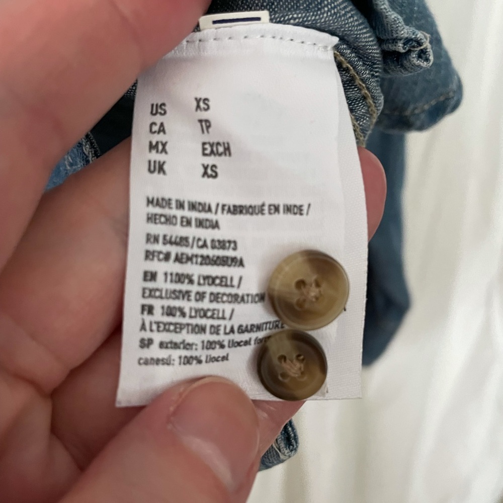 American Eagle Blue Denim‎ Button Up Blouse - Picture 5 of 8